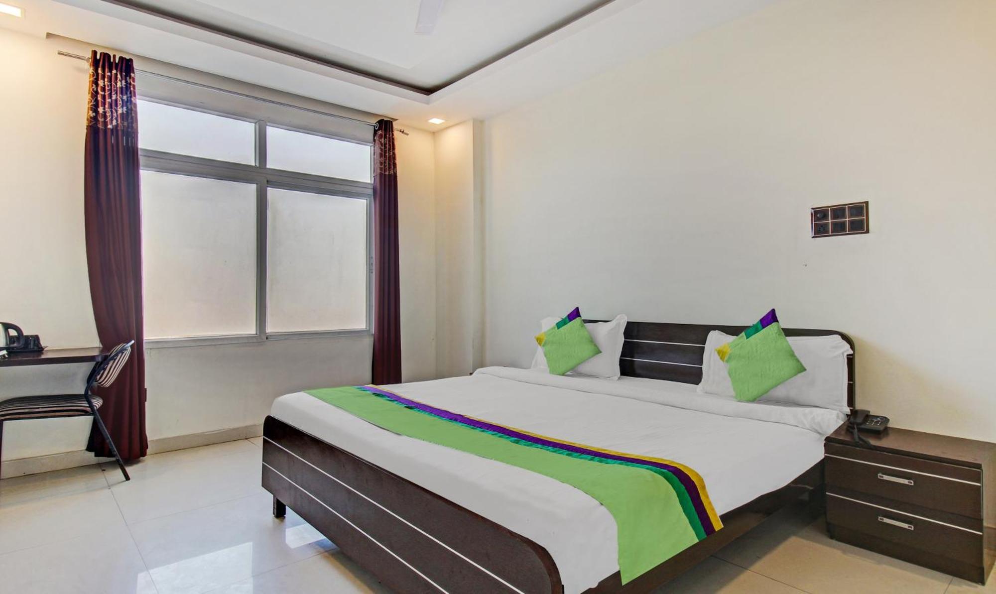 Treebo Silver Grand New Agreement Lucknow Bagian luar foto
